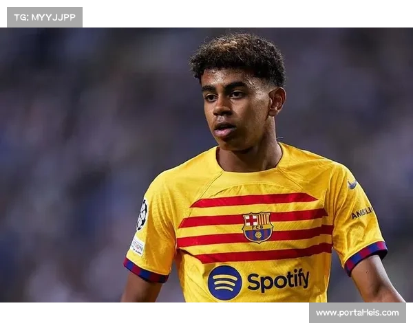 亚马尔获环球足球奖2025年西甲最佳U23球员，伊涅斯塔亲自颁奖